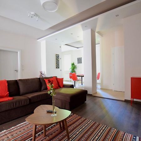 Standard Apartment By Hi5 - Close To Buda Castle Budapest Esterno foto