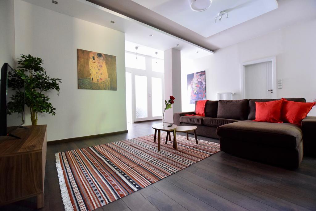 Standard Apartment By Hi5 - Close To Buda Castle Budapest Esterno foto