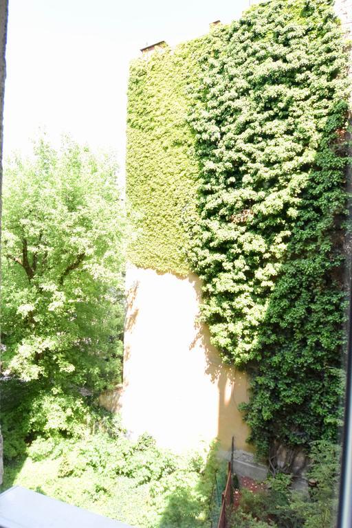 Standard Apartment By Hi5 - Close To Buda Castle Budapest Esterno foto